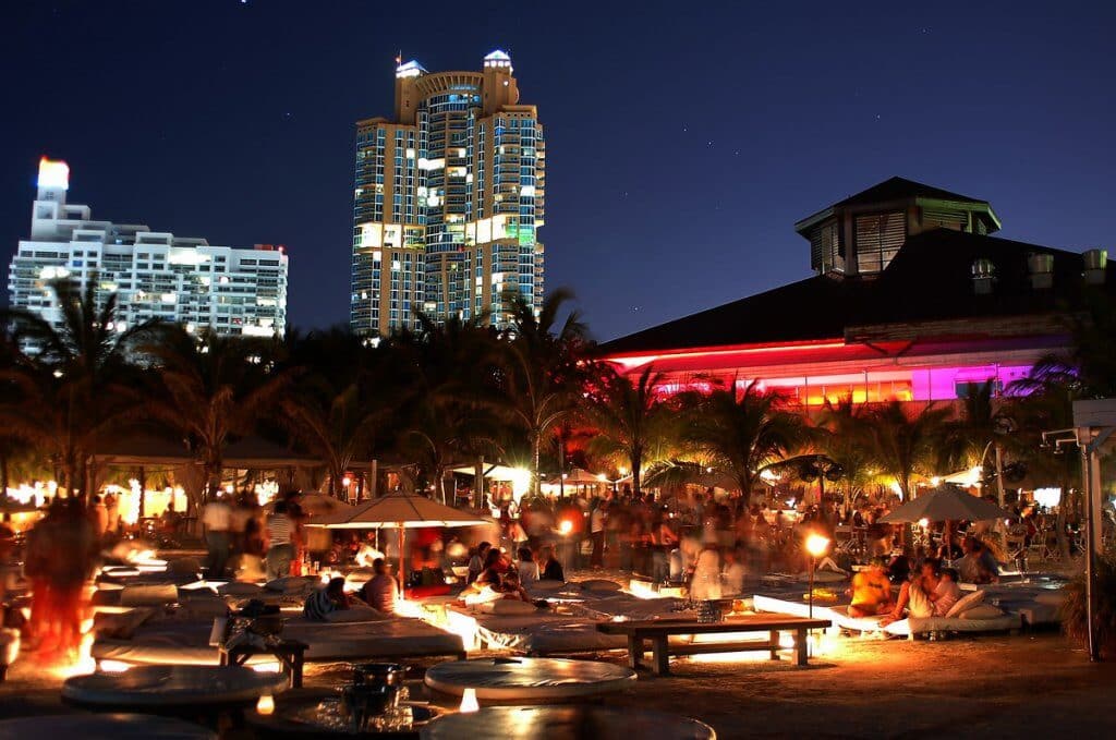 Balada Nikki Beach Club em Miami Balada Nikki Beach Club em Miami